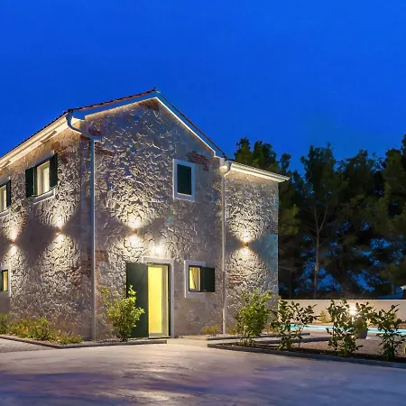 Carmen By Interhome *