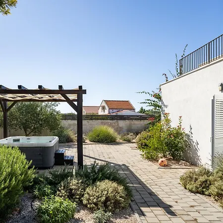 Carmen By Interhome Villa *