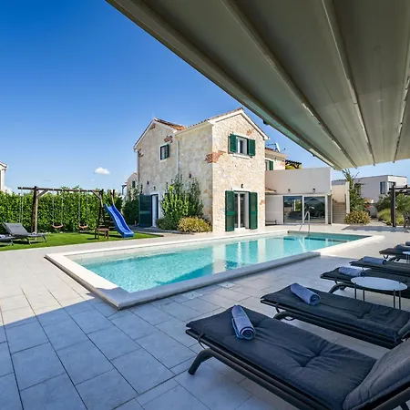 Carmen By Interhome Villa *